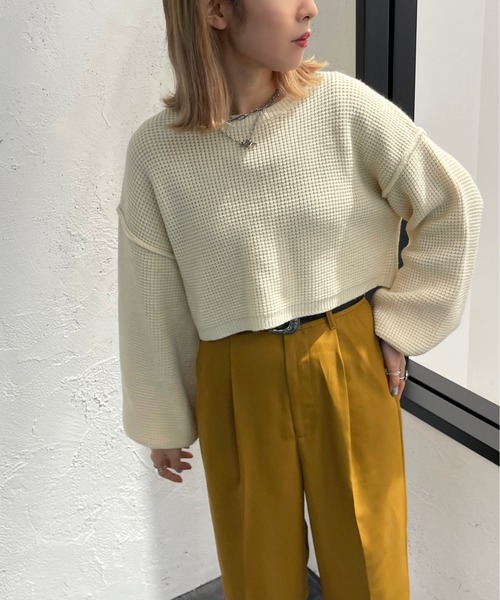 apres jour mignon(アプレジュールミニョン)の「切り替えデザインショートニット【ZOZOTOWN限定アイテム】(ニット/セーター・レディース・アイボリー/ダークブルー/ブラック/マスタード・X-LARGE/フリー)」の5枚目の写真