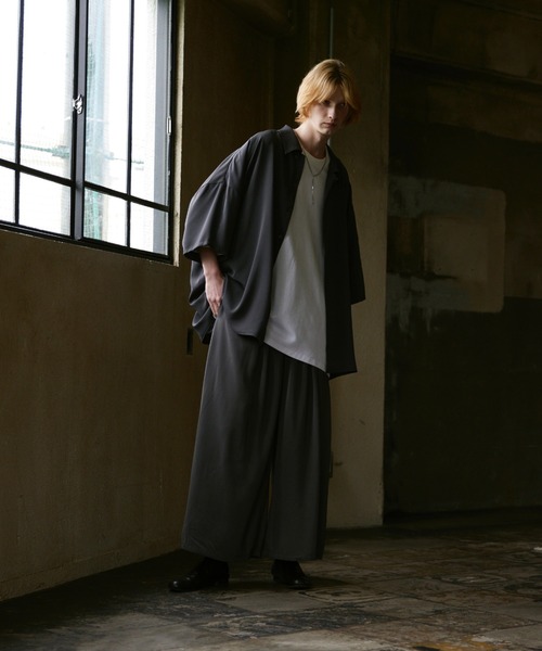 ln fortis（ロンフォルティス）の「ln fortis - モンスターサイズオープンカラーシャツ（シャツ/ブラウス・メンズ・チャコールグレー/ブラック・FREE）」の13枚目の写真