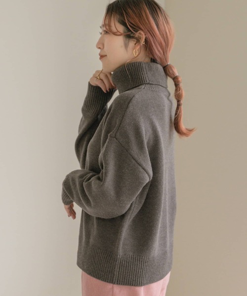 ITEMS URBANRESEARCH(アイテムズ アーバンリサーチ)の「タートルネックニットプルオーバー(ニット/セーター・レディース・オフホワイト/チャコールグレー/オレンジ・FREE)」の18枚目の写真