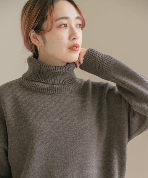 ITEMS URBANRESEARCH(アイテムズ アーバンリサーチ)の「タートルネックニットプルオーバー(ニット/セーター・レディース・オフホワイト/チャコールグレー/オレンジ・FREE)」の20枚目の写真
