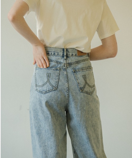 idem（イデム）の「loose denim/ワイドシルエットルーズデニムパンツ（デニムパンツ・レディース・カーキ/ブルー・SMALL/FREE）」の11枚目の写真