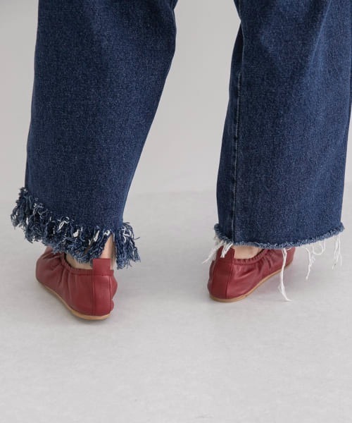 MAISON EUREKA（メゾンエウレカ）の「MAISON EUREKA　POINTED BALLET SHOES（バレエシューズ・レディース・ブラック/レッド・38/36/37）」の5枚目の写真