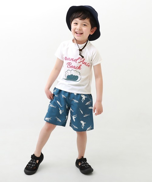 devirock（デビロック）の「UVカット Tシャツ型 半袖ラッシュガード（ラッシュガード・キッズ・ホワイト/ブラック/ブルーグレー/ブラック系その他/グリーン系その他/ホワイト系1/ホワイト系2/ホワイト系3/ホワイト系4/ホワイト系5/ホワイト系6/ホワイト系7/ホワイト系8/ホワイト系9/ブルー系その他/その他16/ブラック系その他2/イエロー系1/ホワイト系その他・110cm/100cm/120cm/130cm/140cm/150cm/160cm）」の22枚目の写真