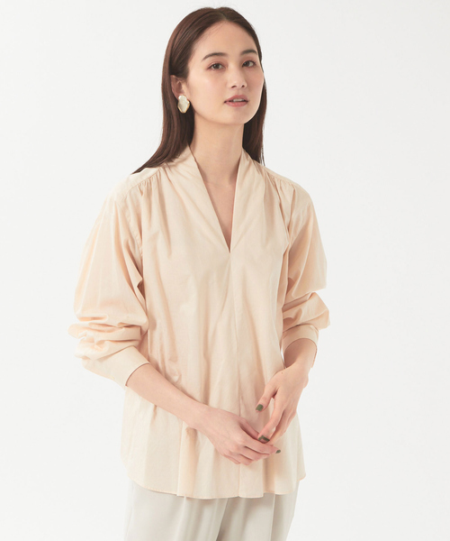 qualite（カリテ）の「コットンローンVネックブラウス（シャツ/ブラウス・レディース・カーキ/ピンクベージュ/オフホワイト・フリー）」の3枚目の写真