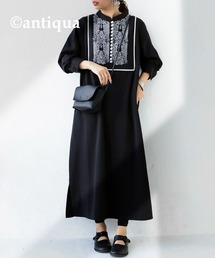 刺繍ワンピース