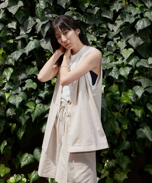 Auntie Rosa Holiday（アンティローザホリデー）の「レーヨン麻カラーレスジレ（セットアップ対応）（ベスト・レディース・ベージュ/ブラック・FREE）」の12枚目の写真