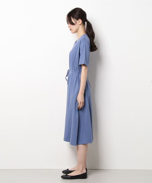 RANAN(ラナン)の「〈Beautiful Cotton 綿100%〉UVカット/接触冷感 ポケット付フレアーワンピース ショート丈(ワンピース・レディース・カーキ/ブラック/チャコール/ダークブルー/ラベンダー/ライトグレー・L/LL/M)」の7枚目の写真