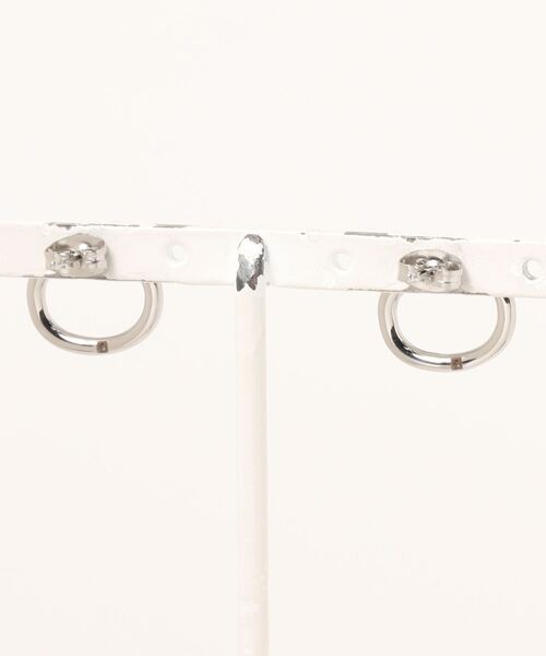 Vaya Con Dios(ヴァヤコンディオス)の「E152 stainless - Ring pierce(pair(ピアス(両耳用)・メンズ・ゴールド/シルバー・FREE)」の3枚目の写真