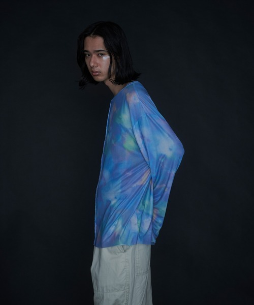 VACANCY（ヴァカンシー）の「JIROコラボ　ペイントフラワーシアートップス（その他トップス・レディース・ホワイト/ブルー・FREE）」の20枚目の写真