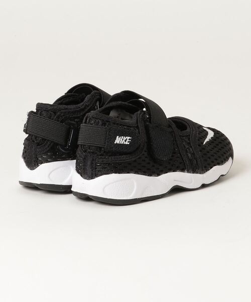 NIKE(ナイキ)の「NIKE LITTLE RIFT TD 317415-014(サンダル・キッズ・ブラック・15cm/16cm/12cm/14㎝/13㎝)」の11枚目の写真