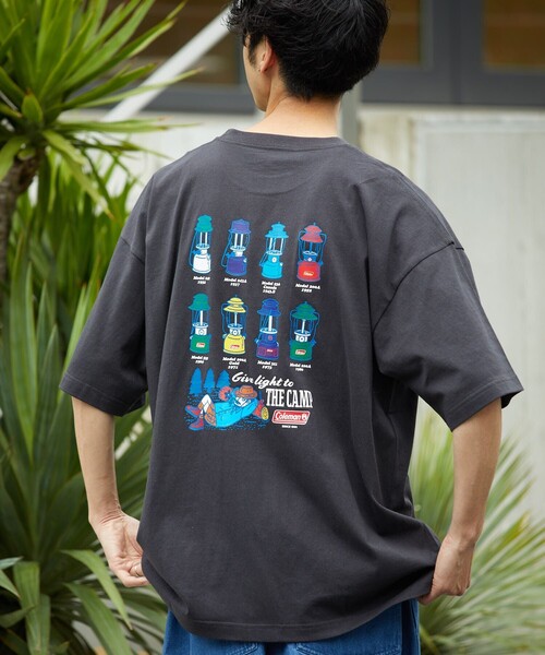 COLEMAN（コールマン）の「Coleman/コールマン ランタン柄プリントTEE/Coleman×リド・ブレイク（Tシャツ/カットソー・メンズ・ホワイト/スミクロ/グレイッシュベージュ/グリーン/ブルー・MEDIUM/LARGE）」の3枚目の写真