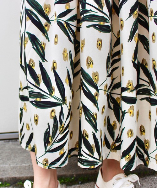 MLI'A(エムリア)の「ボタニカルスカート(スカート・レディース・アイボリー/キャメル・FREE)」の7枚目の写真