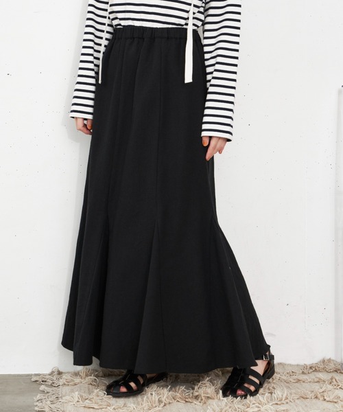 Libra Cue（リブラ キュー）の「”リネンミックスマーメイドフレアロングスカート”　　　　　　　　　タイト過ぎないリラックスした大人のマーメイドシルエット（スカート・レディース・ブラック/アイボリー・FREE）」の8枚目の写真