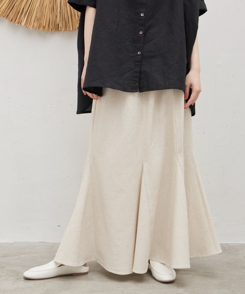 Libra Cue（リブラ キュー）の「”リネンミックスマーメイドフレアロングスカート”　　　　　　　　　タイト過ぎないリラックスした大人のマーメイドシルエット（スカート・レディース・ブラック/アイボリー・FREE）」の21枚目の写真