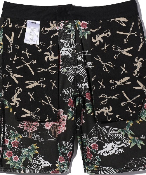 DENHAM（デンハム）の「DENHAM/デンハム【DENHAM × REYN SPOONER】DXRS FORGE CHINO SHORT DXRSA（その他パンツ・メンズ・ブラック・34/32/30/31/33/29）」の2枚目の写真