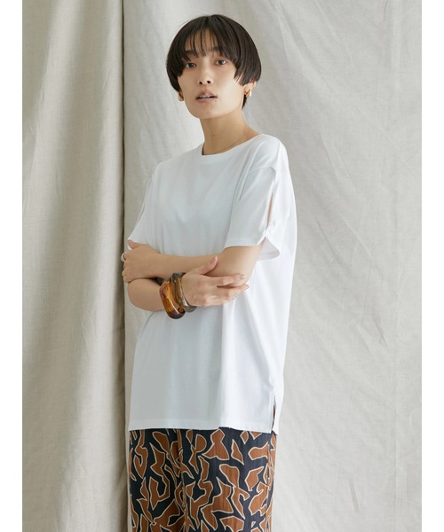 AMERICAN HOLIC(アメリカンホリック)の「オープンショルダーカットプルオーバー(Tシャツ/カットソー・レディース・ブラック/オフホワイト・M/L)」の6枚目の写真