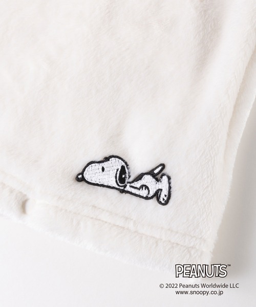trois lapins kp（トロワラパンケーピー）の「PEANUTS シャギーフリースマント(Free 80-95cm)（ポンチョ・キッズ・オフホワイト・FREE）」の3枚目の写真