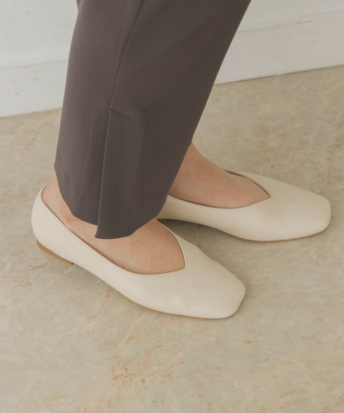 RODE SKO(ロデスコ)の「Vカットプレーンシューズ(パンプス・レディース・ブラック/アイボリー/モカ・38/36/37)」の6枚目の写真