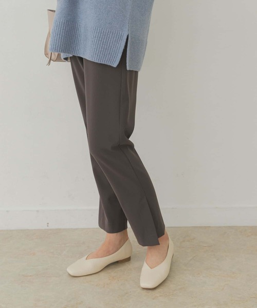 RODE SKO(ロデスコ)の「Vカットプレーンシューズ(パンプス・レディース・ブラック/アイボリー/モカ・38/36/37)」の8枚目の写真