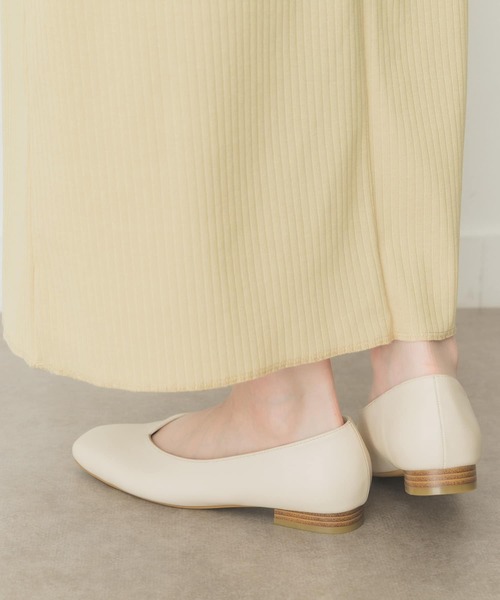 RODE SKO(ロデスコ)の「Vカットプレーンシューズ(パンプス・レディース・ブラック/アイボリー/モカ・38/36/37)」の12枚目の写真