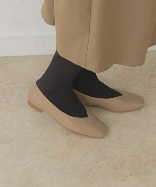 RODE SKO(ロデスコ)の「Vカットプレーンシューズ(パンプス・レディース・ブラック/アイボリー/モカ・38/36/37)」の20枚目の写真