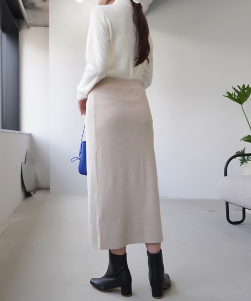 IAMUSE（アイアミューズ）の「リブニットナロースカート S0594【IAMUSE】（スカート・レディース・グレイッシュベージュ/チャコール/モカ/ブラック/グリーン・FREE）」の14枚目の写真
