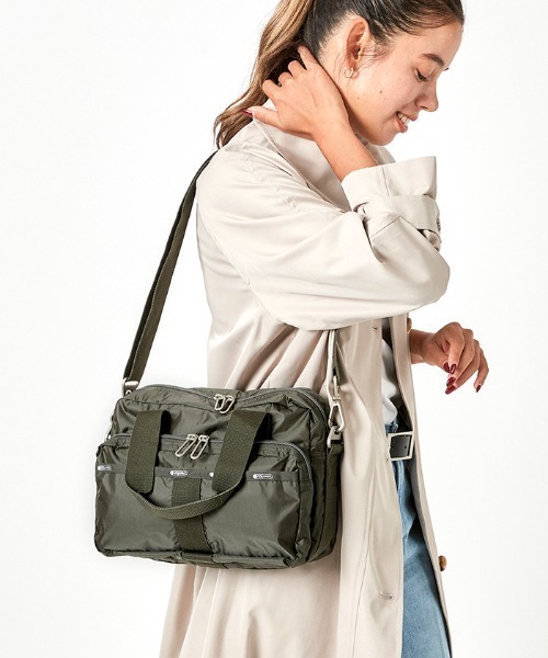 LeSportsac(レスポートサック)の「METRO CONVERTIBLE グラベルC(ショルダーバッグ・レディース・グリーン・FREE)」の16枚目の写真