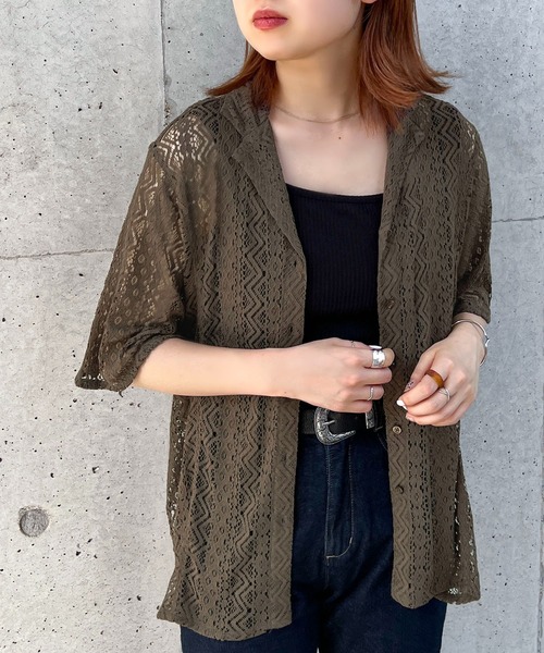 apres jour mignon(アプレジュールミニョン)の「幾何学柄レース開襟シャツ【ZOZOTOWN限定アイテム】(シャツ/ブラウス・レディース・ブラック/ダークブラウン/オフホワイト・X-LARGE/フリー)」の3枚目の写真