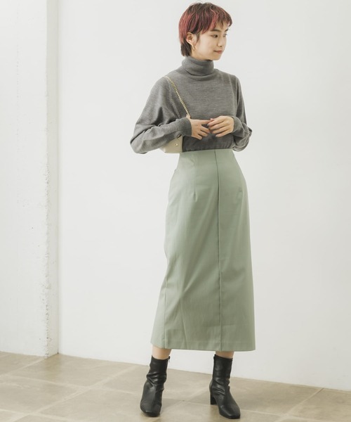 URBAN RESEARCH（アーバンリサーチ）の「ピンタックタイトスカート（スカート・レディース・ネイビー/ミント・38/36）」の16枚目の写真