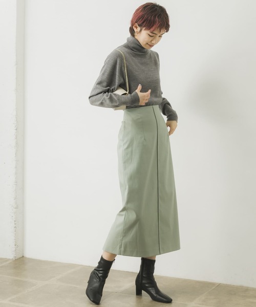 URBAN RESEARCH（アーバンリサーチ）の「ピンタックタイトスカート（スカート・レディース・ネイビー/ミント・38/36）」の17枚目の写真