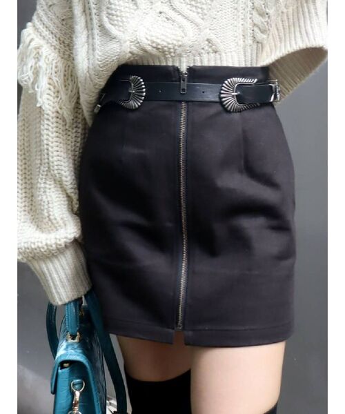 EVRIS(エヴリス)の「ダブルベルトミニスカート(スカート・レディース・ブラック/その他1・SMALL/MEDIUM)」の2枚目の写真