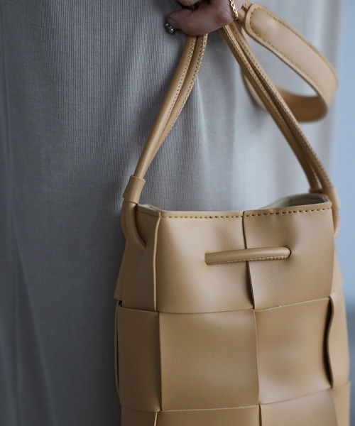 Bonjour Sagan（ボンジュールサガン）の「【2022 新作】カセットショルダーミニバッグ（ショルダーバッグ・レディース・ホワイト/ブラック/ベージュ・FREE）」の18枚目の写真