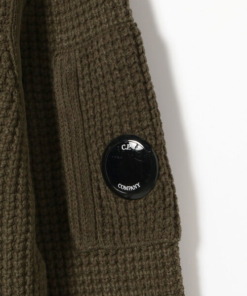 C.P. COMPANY(シーピーカンパニー)の「C.P. Company / Chenille Cotton Jumper(ニット/セーター・メンズ・グリーン・LARGE/X-LARGE/XX-LARGE)」の5枚目の写真