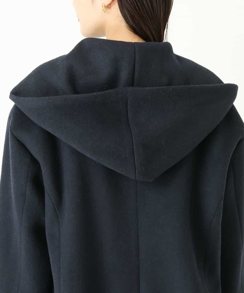 a.v.v（アーヴェヴェ）の「フーデッドロングダブルコート（ピーコート・レディース・アイボリー/ネイビー・38/34/40/36/42）」の16枚目の写真