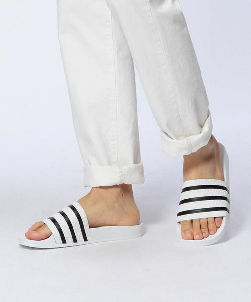 UNITED ARROWS(ユナイテッドアローズ)の「<adidas (アディダス)> ADILETTE ◆(サンダル・メンズ・ホワイト/ブラック・26.5cm/27.5cm/28.5cm/29.5cm)」の9枚目の写真