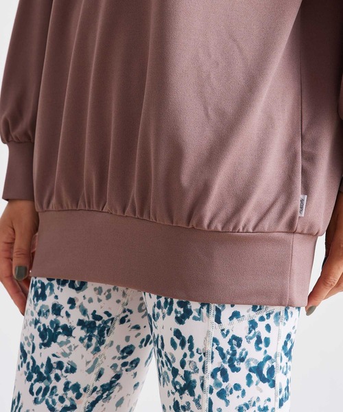 NERGY(ナージー)の「モックネックビッグプローバー(Tシャツ/カットソー・レディース・ダークブラウン/グリーン/ブルー/ブラック・FREE)」の18枚目の写真