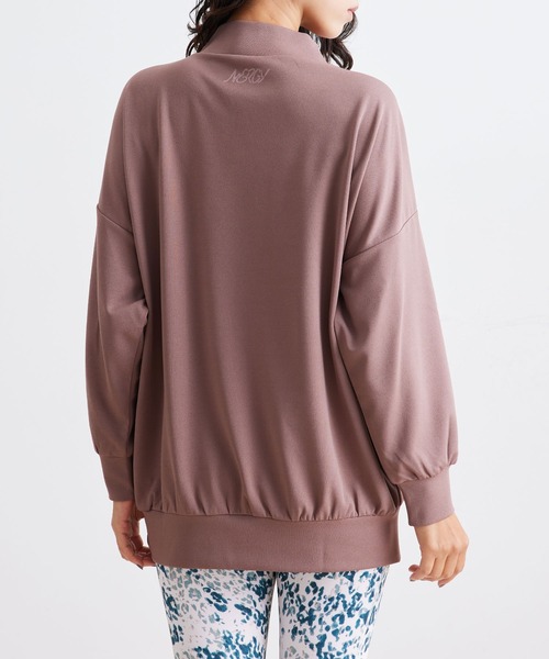 NERGY(ナージー)の「モックネックビッグプローバー(Tシャツ/カットソー・レディース・ダークブラウン/グリーン/ブルー/ブラック・FREE)」の16枚目の写真