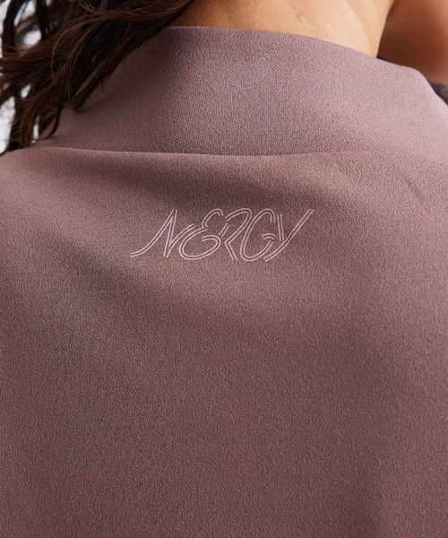 NERGY(ナージー)の「モックネックビッグプローバー(Tシャツ/カットソー・レディース・ダークブラウン/グリーン/ブルー/ブラック・FREE)」の22枚目の写真