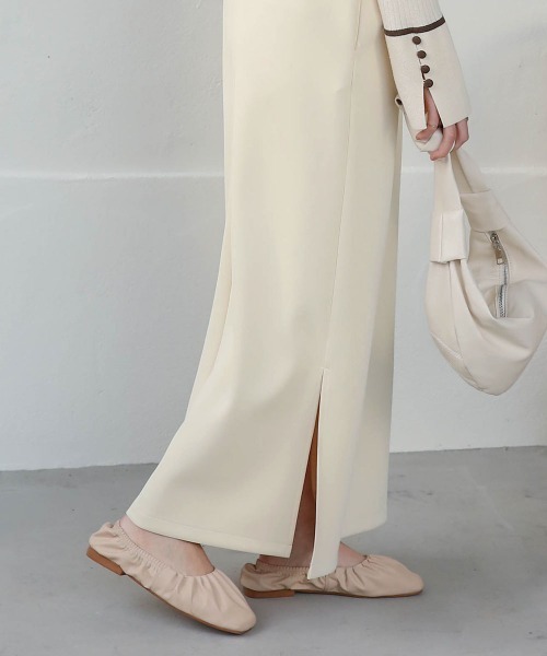 Bab（バブ）の「【低身長向けサイズあり】パール付き前後2WAYジャンパースカート（ジャンパースカート・レディース・ブラック/アイボリー・M/S）」の11枚目の写真