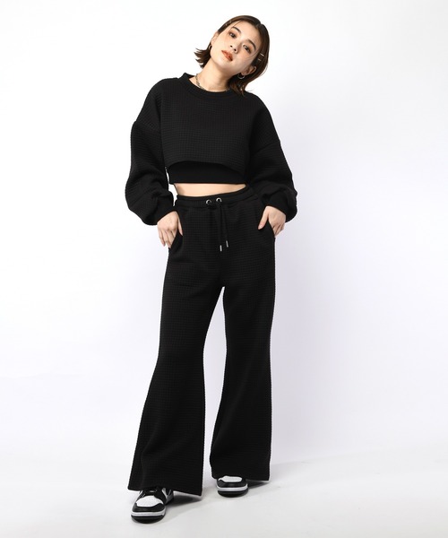 SPIRALGIRL(スパイラルガール)の「キルティングショートトップス×フレアパンツ <セット販売>(ワンピース・レディース・ホワイト/ブラック・FREE)」の5枚目の写真