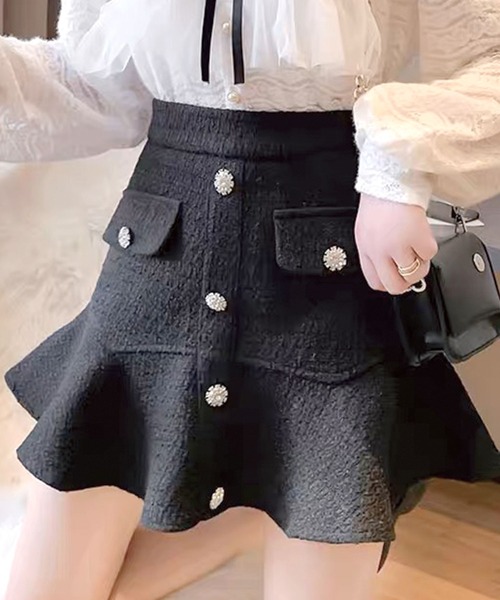 SPIGA(スピーガ)の「クリスタル釦裾フリルミニスカート(スカート・レディース・ホワイト/ブラック・SMALL/MEDIUM)」の4枚目の写真