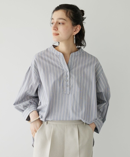 CRAFT STANDARD BOUTIQUE(クラフトスタンダードブティック)の「ストライプ7分袖スキッパーシャツ(シャツ/ブラウス・レディース・ネイビー系2/グリーン系その他3/サックスブルー系3・M/L)」の2枚目の写真
