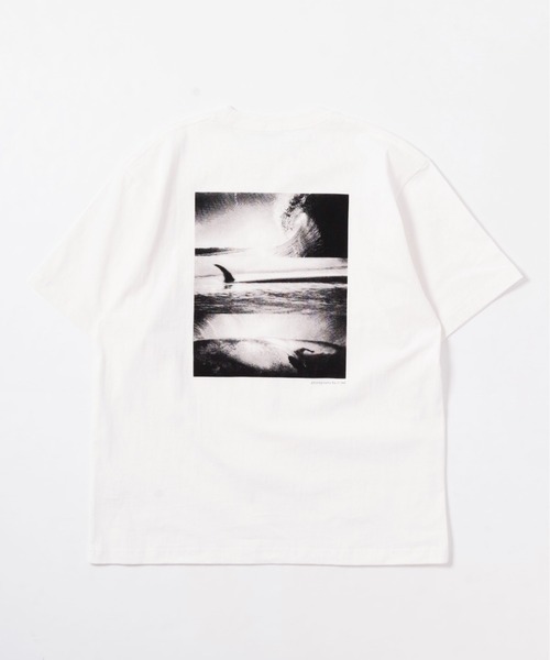 OFFSHORE（オフショア）の「【コラボ商品】OS×U-SKE POHTO TEE/オフショア×ユースケ フォトティーシャツ（Tシャツ/カットソー・メンズ・ホワイト/チャコールグレー・M/S/L/XL）」の10枚目の写真