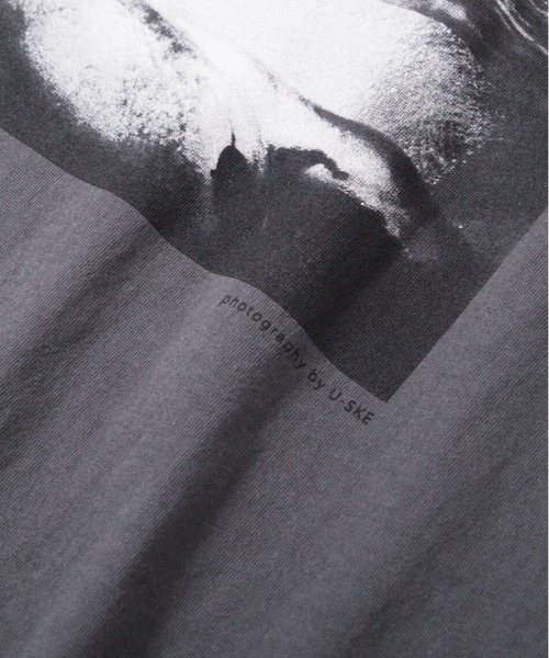 OFFSHORE（オフショア）の「【コラボ商品】OS×U-SKE POHTO TEE/オフショア×ユースケ フォトティーシャツ（Tシャツ/カットソー・メンズ・ホワイト/チャコールグレー・M/S/L/XL）」の14枚目の写真