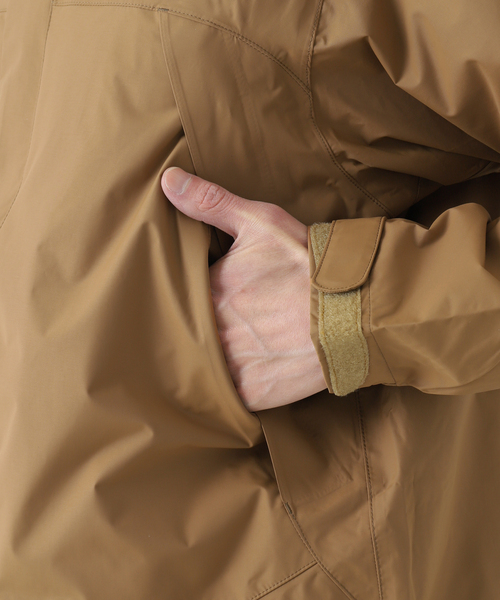 THE NORTH FACE（ザノースフェイス）の「WEB限定【THE NORTH FACE / ザ ノースフェイス】Dot Shot Jacket（ブルゾン・メンズ・ブラック/ブラウン/カーキ・MEDIUM/LARGE/X-LARGE）」の5枚目の写真