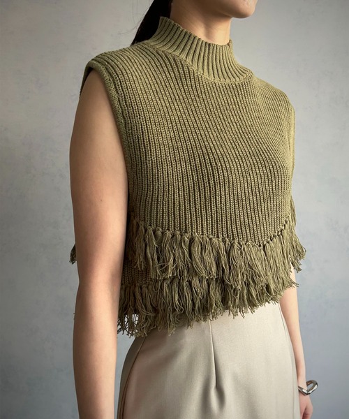 &g'aime（アンジェム）の「【&g’aime】フリンジアシメニットベスト（ベスト・レディース・チャコールグレー/グレイッシュベージュ/ライトグリーン・FREE）」の3枚目の写真