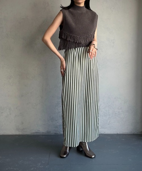 &g'aime（アンジェム）の「【&g’aime】フリンジアシメニットベスト（ベスト・レディース・チャコールグレー/グレイッシュベージュ/ライトグリーン・FREE）」の10枚目の写真