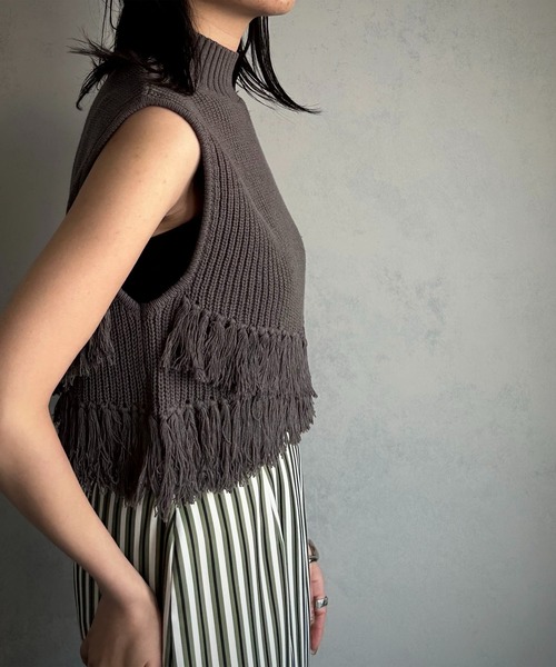 &g'aime（アンジェム）の「【&g’aime】フリンジアシメニットベスト（ベスト・レディース・チャコールグレー/グレイッシュベージュ/ライトグリーン・FREE）」の19枚目の写真