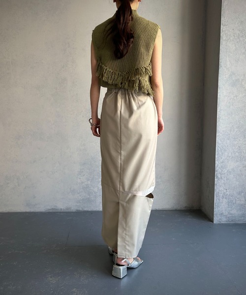 &g'aime（アンジェム）の「【&g’aime】フリンジアシメニットベスト（ベスト・レディース・チャコールグレー/グレイッシュベージュ/ライトグリーン・FREE）」の13枚目の写真