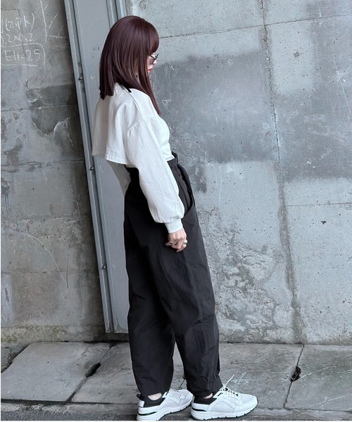 LVEU.(ラブユ.)の「【LVEU.】レイヤードスウェット&アメスリキャミセット / トップス カットソー スウェット プルオーバー キャミソール キャミ アメスリ セット レイヤード ブラック ホワイト(Tシャツ/カットソー・レディース・ホワイト/ブラック・FREE)」の5枚目の写真